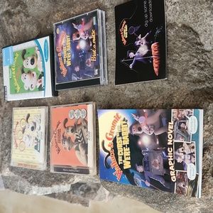 Wallace and Gromit CD-ROMS graphic novel and postcards